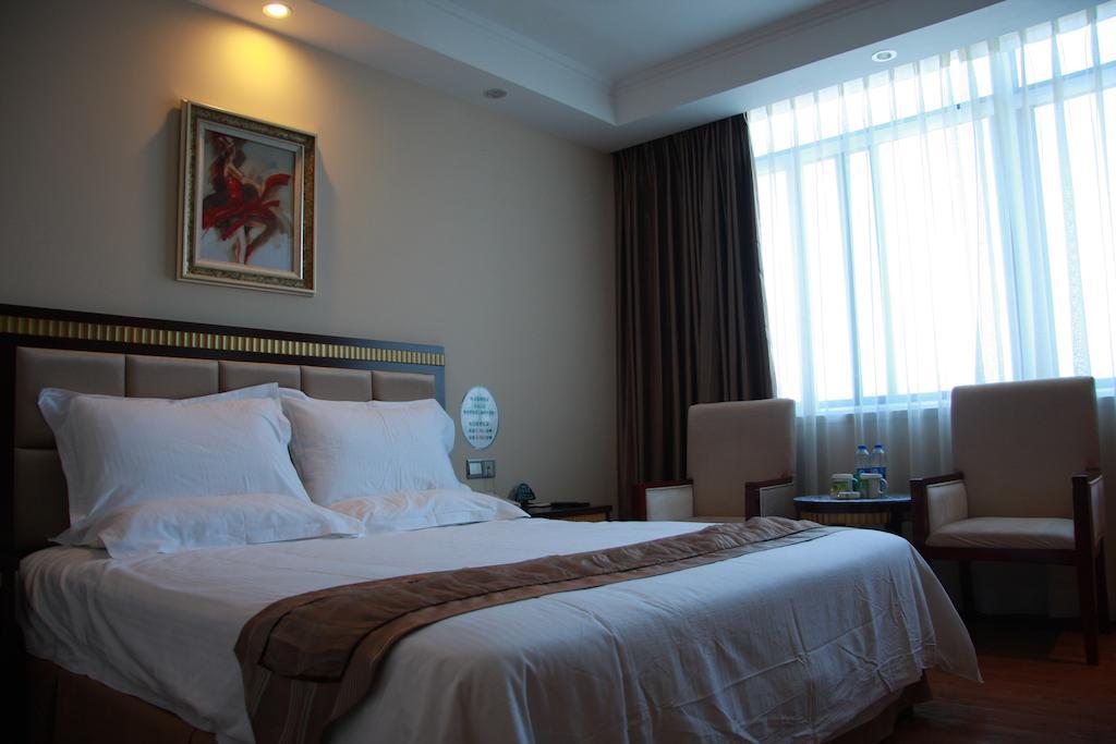Greentree Inn Guangdong Shantou Chengjiang Road Business Hotel Eksteriør bilde